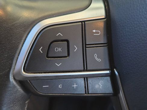 Used 2020 Toyota Highlander XLE AWD/4WD image 38
