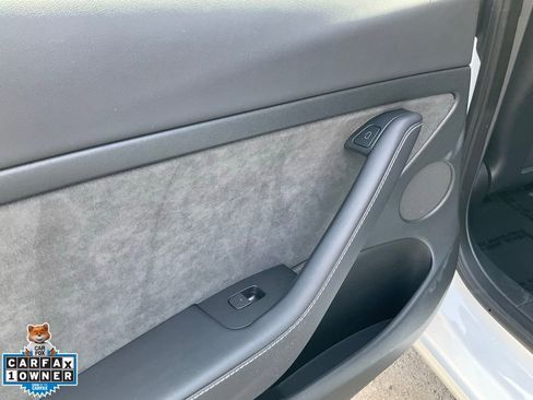 Used 2023 Tesla Model 3 Standard Range image 33