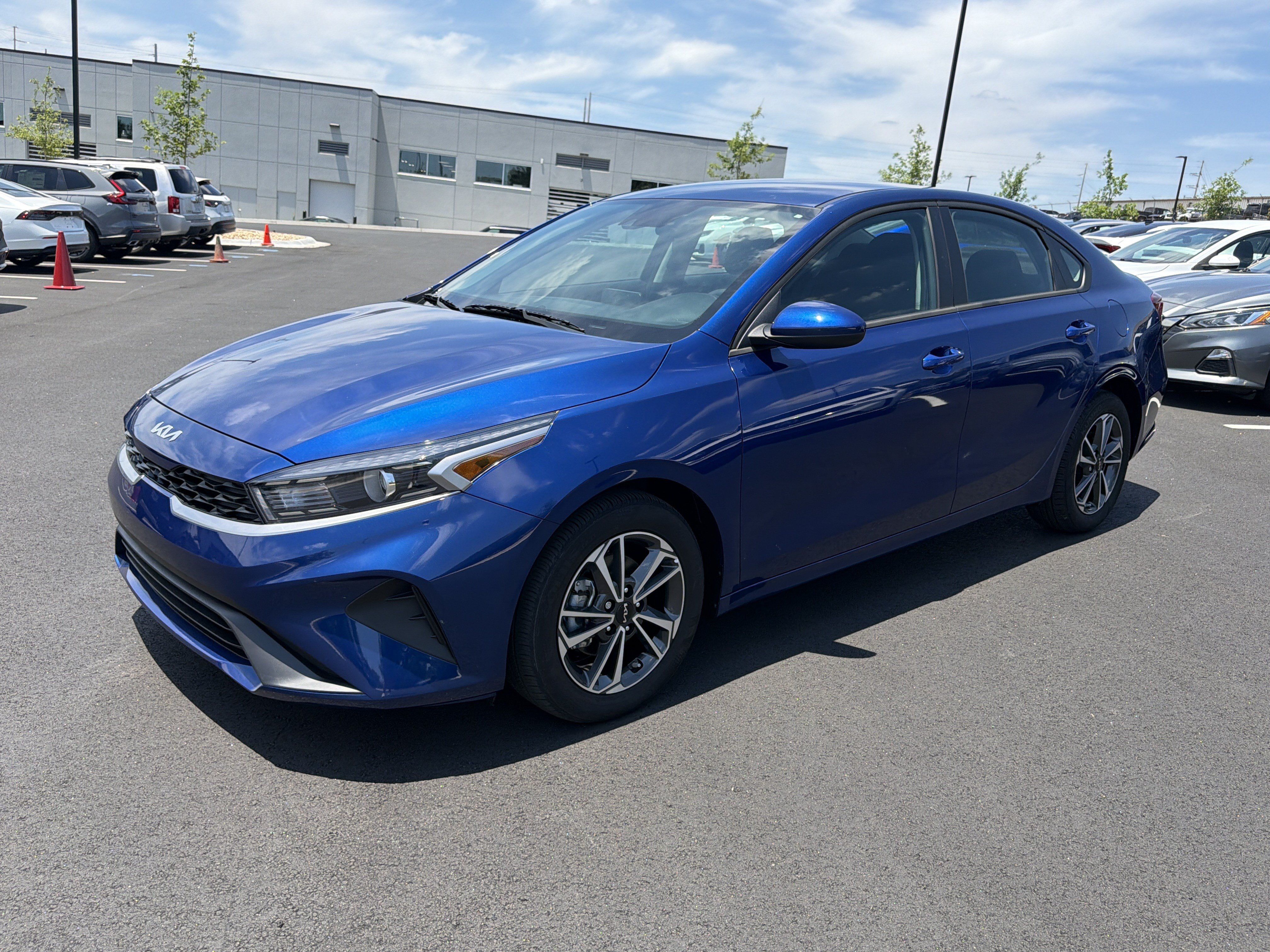 Certified 2024 Kia Forte LXS FWD image 3