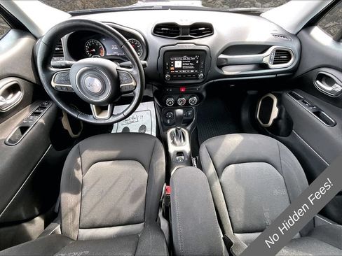 Used 2017 Jeep Renegade Latitude AWD/4WD image 14