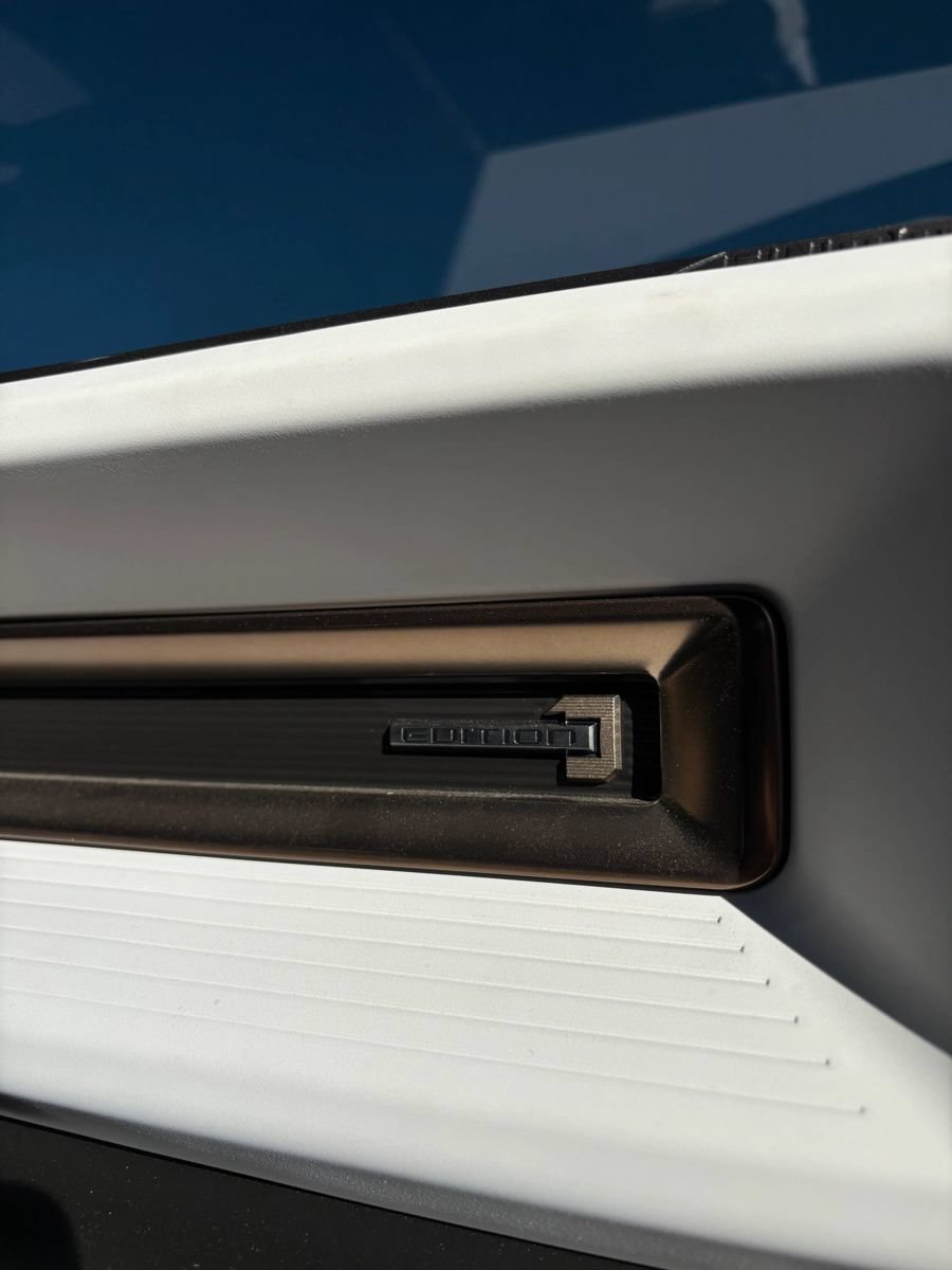 Used 2023 GMC Hummer EV Edition 1 AWD/4WD image 9