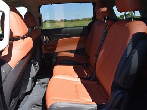 New 2026 Kia Carnival SX w/ SX Dark Edition Package image 19