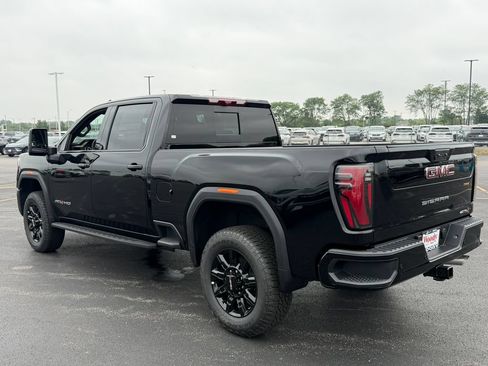 New 2026 GMC Sierra 2500 AT4 w/ AT4 Premium Plus Package AWD/4WD image 7