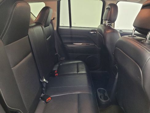 Used 2016 Jeep Compass High Altitude AWD/4WD image 19