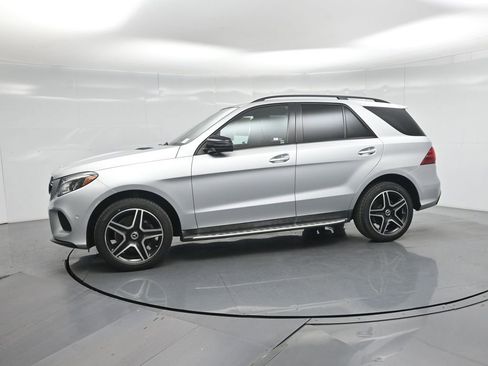 Used 2019 Mercedes-Benz GLE 400 4MATIC image 28
