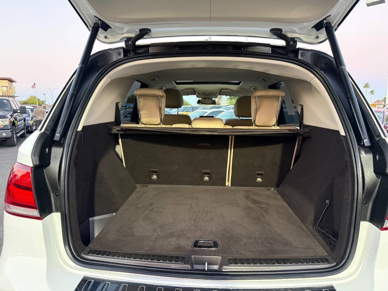 Used 2017 Mercedes-Benz GLE 350 image 16