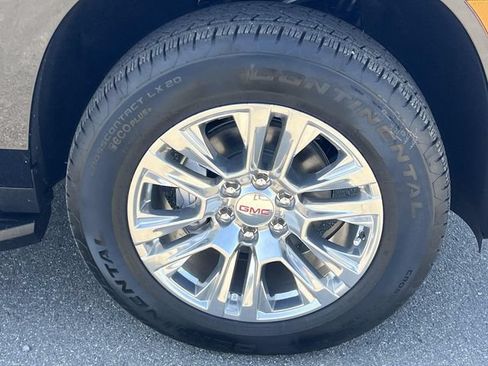 New 2026 GMC Yukon XL Denali w/ Advanced Technology Package RWD image 34
