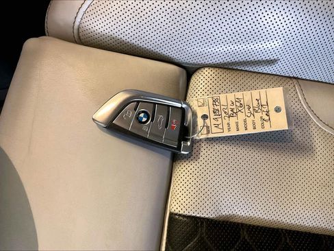 Used 2021 BMW X6 M w/ Competition Package image 13