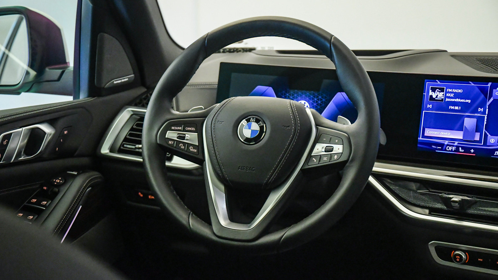 Used 2026 BMW X5 sDrive40i w/ Premium Package RWD image 12