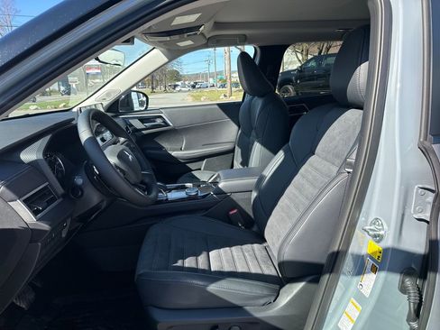 New 2026 Mitsubishi Outlander AWD image 9