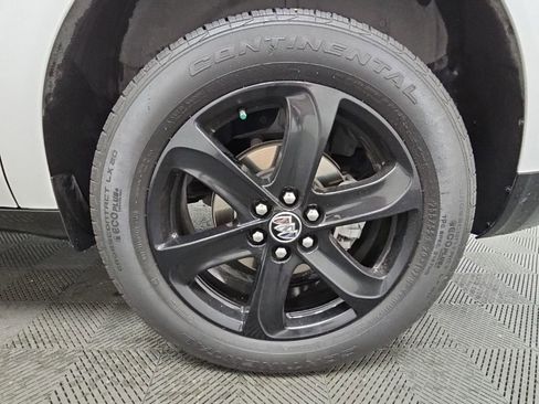 Used 2023 Buick Enclave Essence w/ Sport Touring Edition FWD image 42