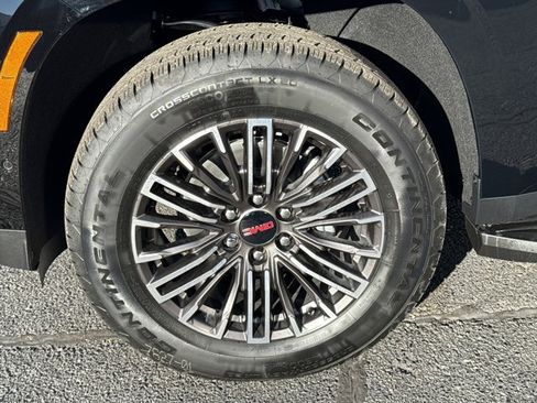 New 2026 GMC Yukon XL Elevation w/ LPO, Floor Liner Package AWD/4WD image 15