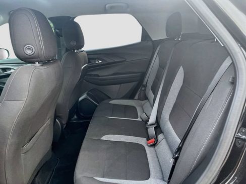 Used 2025 Chevrolet TrailBlazer LT w/ Driver Confidence Package FWD image 22