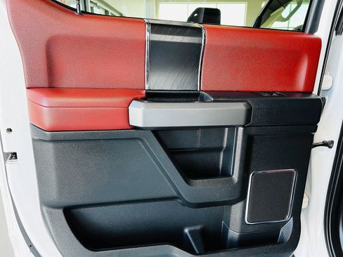 Used 2019 Ford F250 Platinum w/ Platinum Ultimate Package image 24