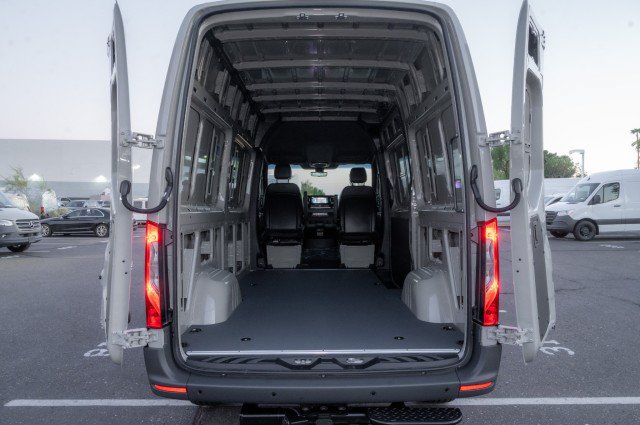 Used 2026 Mercedes-Benz Sprinter 2500 image 9