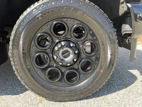 Used 2025 Ford F350 XLT w/ Black Appearance Package AWD/4WD image 4
