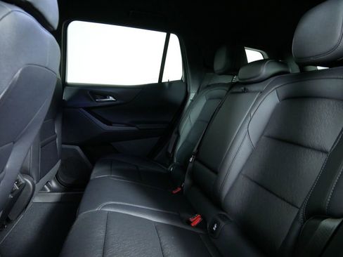 Used 2025 Chevrolet Equinox LT w/ Convenience Package II image 16