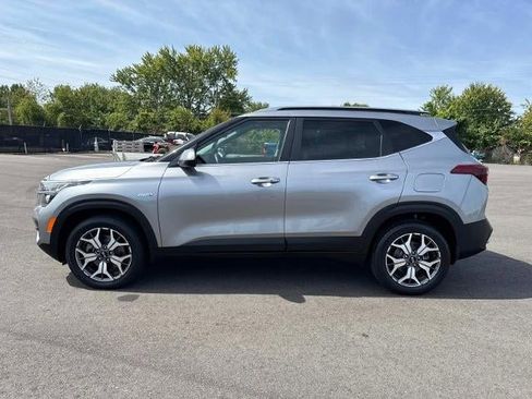 Used 2021 Kia Seltos EX image 22