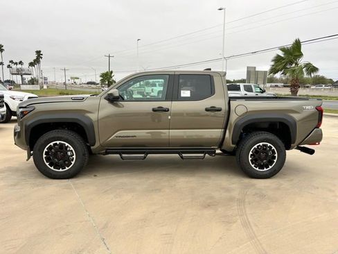 New 2026 Toyota Tacoma TRD Off-Road AWD/4WD image 4