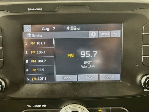 Used 2019 Kia Soul + FWD image 19