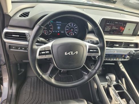 Used 2022 Kia Telluride SX image 30