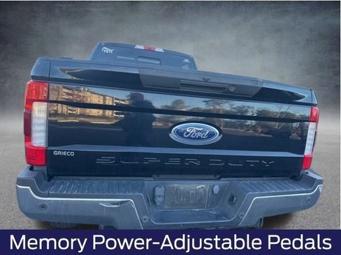 Used 2017 Ford F350 Lariat w/ Lariat Ultimate Package image 9