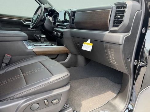 New 2026 Chevrolet Silverado 1500 High Country w/ Midnight Edition AWD/4WD image 16