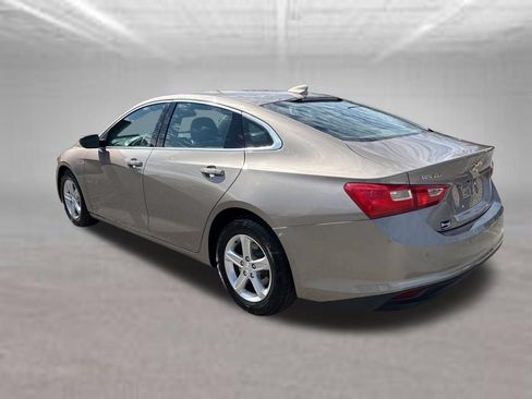 Used 2024 Chevrolet Malibu LT FWD image 3