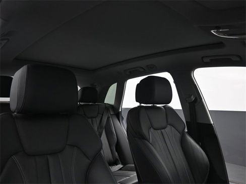 Used 2024 Audi Q5 2.0T Premium Plus image 25