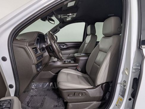 Used 2022 Chevrolet Suburban LT RWD image 14