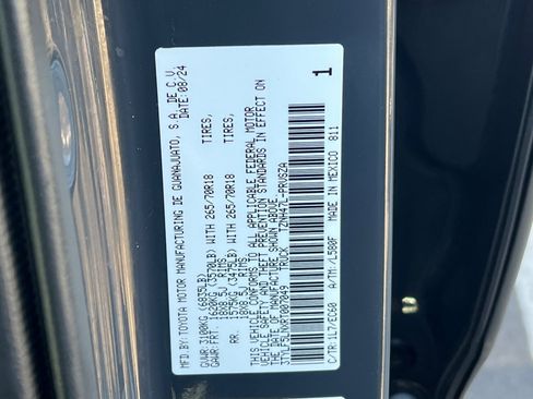 Used 2024 Toyota Tacoma Trailhunter image 58