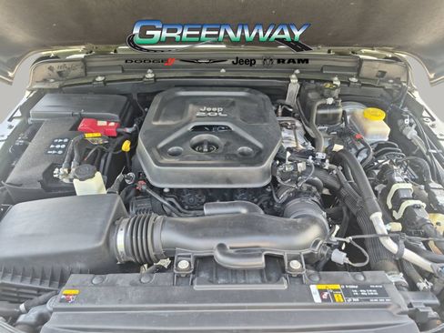 Used 2021 Jeep Wrangler Unlimited Sport AWD/4WD image 6
