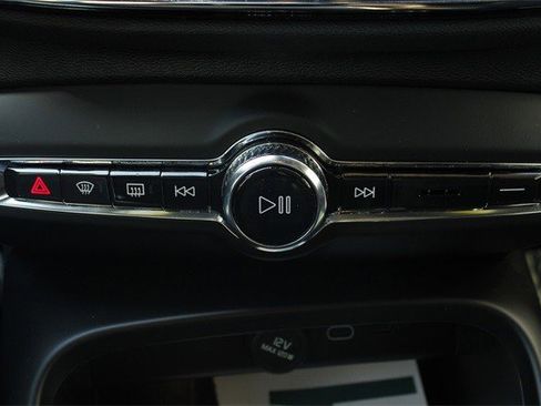 Used 2021 Volvo XC40 P8 Recharge w/ Advanced Package image 20