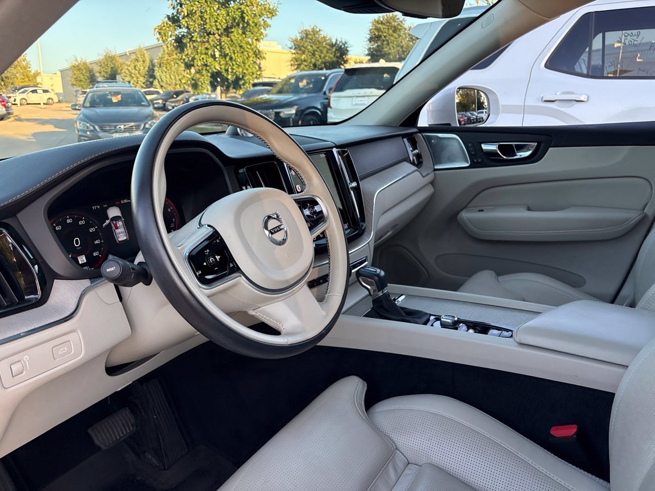 Used 2021 Volvo XC60 T5 Inscription w/ Advanced Package FWD image 18