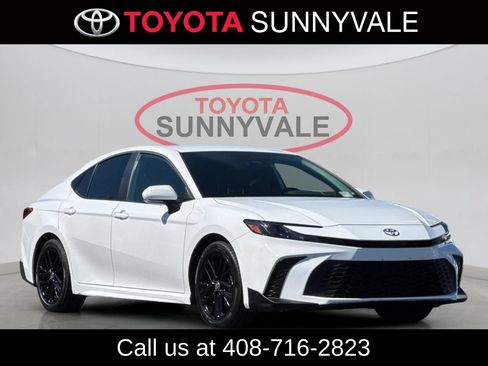 Used 2026 Toyota Camry SE w/ Convenience Package FWD image 10