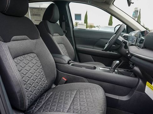 New 2026 Nissan Kicks SV image 17