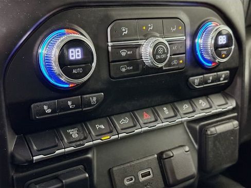 Certified 2023 GMC Sierra 3500 AT4 w/ AT4 Preferred Package image 17