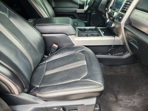 Used 2021 Ford F250 Platinum w/ Tremor Off-Road Package AWD/4WD image 15