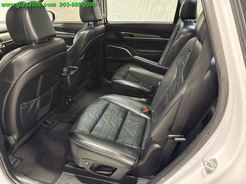 Used 2022 Kia Telluride SX w/ SX Prestige Package AWD/4WD image 9
