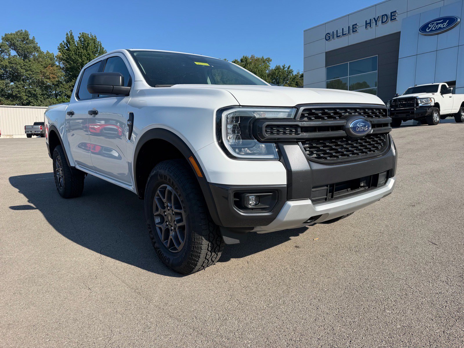 New 2026 Ford Ranger XLT w/ FX4 Off-Road Package AWD/4WD image 2