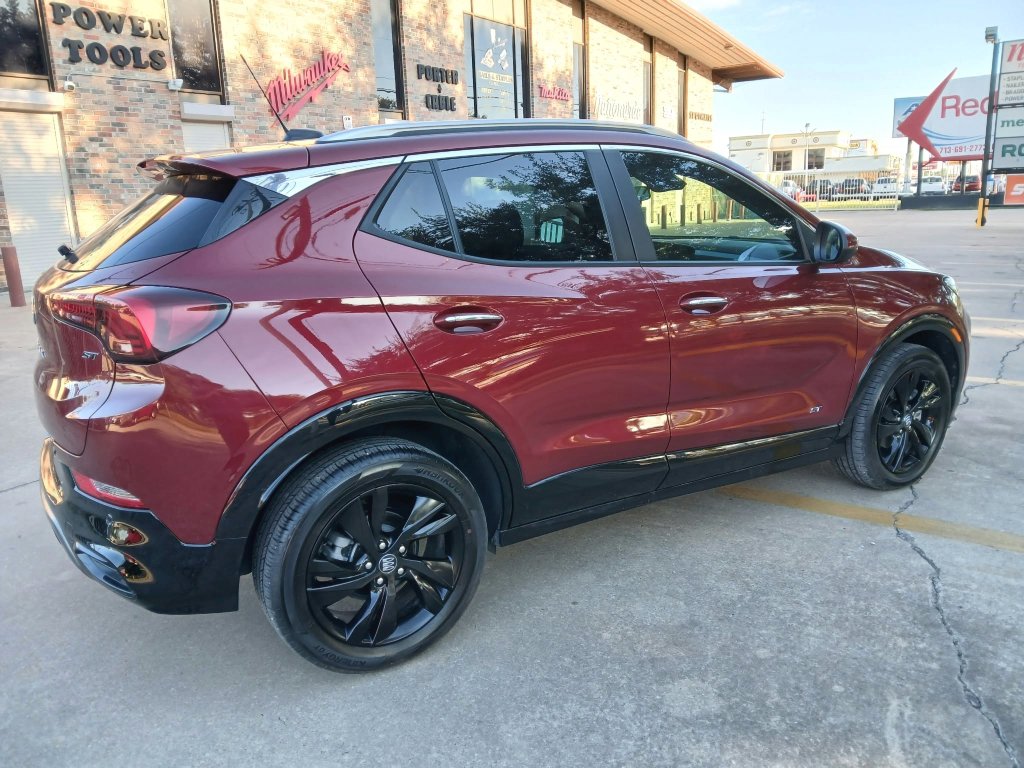 Used 2025 Buick Encore GX Sport Touring w/ Advanced Technology Package FWD image 5