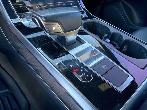 Used 2019 Audi Q8 Premium w/ Convenience Package image 32