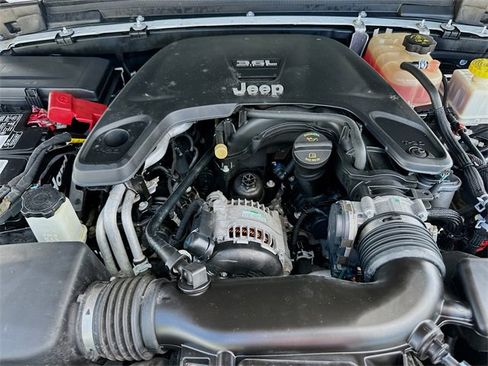 Used 2020 Jeep Gladiator Sport w/ Quick Order Package 24S image 27