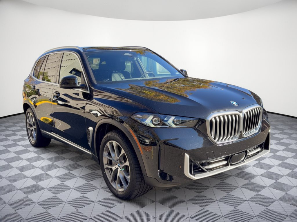 Used 2024 BMW X5 xDrive40i w/ Premium Package AWD/4WD image 7