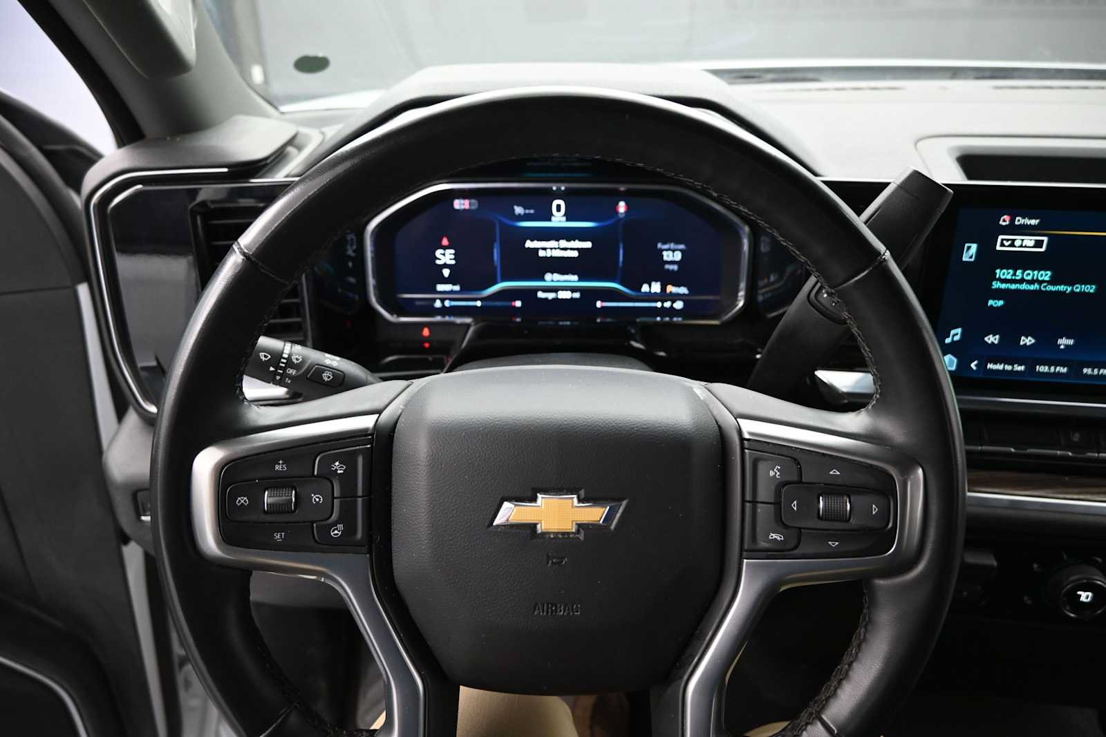 Used 2025 Chevrolet Silverado 2500 LT w/ Convenience Package AWD/4WD image 13