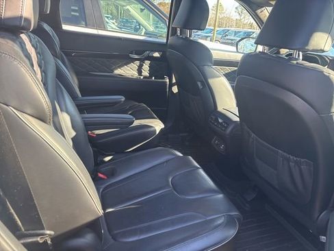 Used 2021 Hyundai Palisade Calligraphy image 9