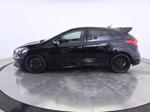 Used 2016 Ford Focus RS image 2