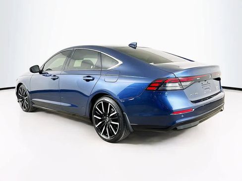 Used 2024 Honda Accord Touring image 4