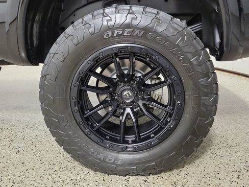 Used 2021 Nissan Titan Platinum Reserve w/ Moonroof Package AWD/4WD image 8