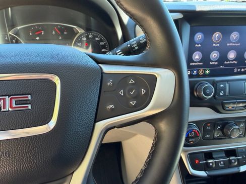 Used 2023 GMC Terrain SLT w/ LPO, Floor Liner Package FWD image 15